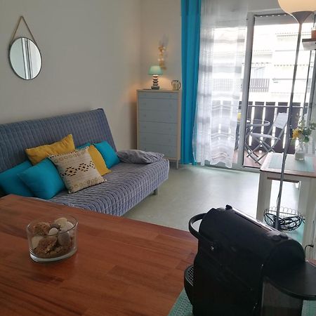 サン・ジョルジュ・ド・ディドンヌAgreable Studio Avec Terrasse A150M De La Plageアパートメント エクステリア 写真