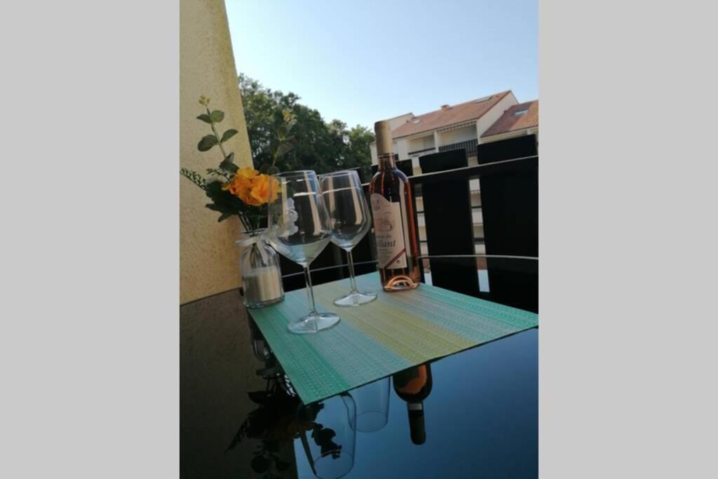 サン・ジョルジュ・ド・ディドンヌAgreable Studio Avec Terrasse A150M De La Plageアパートメント エクステリア 写真